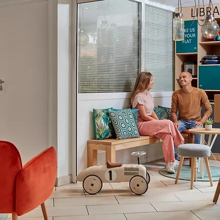 Adagio Access Sous Poissy 2*