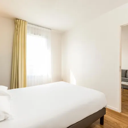 Adagio Access Sous Poissy 2* Carrières-sous-Poissy