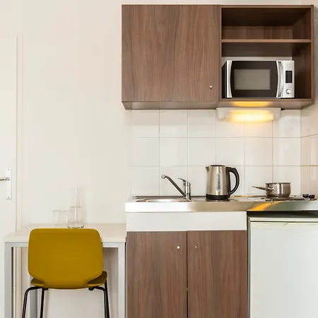 Apart Otel Adagio Access Sous Poissy